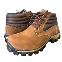 Coturno de Couro Nobuck Solado Taurus REF 552 Castor, foto 4