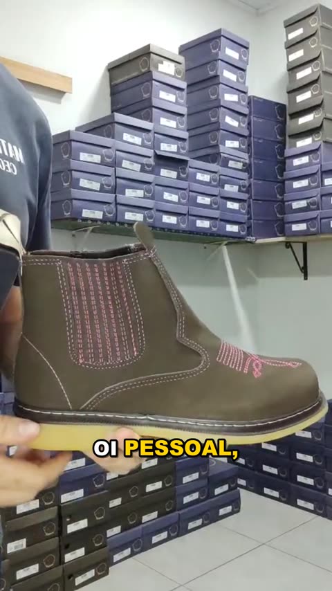 Botina Feminina Country de Couro com Bordado Rosa REF 244 Café, capa do vídeo 1
