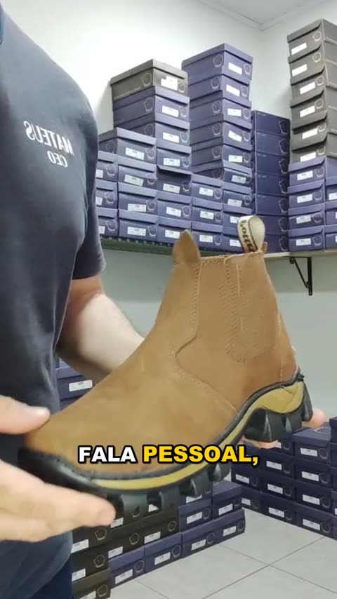 Botina de Couro Liso Solado Taurus REF 503 Castor, capa do vídeo 2