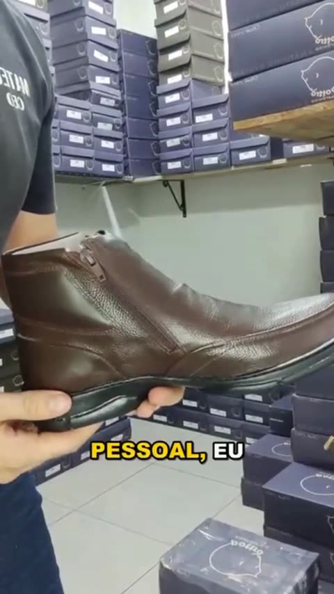 Botina Anatômica Masculina de Couro com Zíper REF 112 Café, capa do vídeo 1