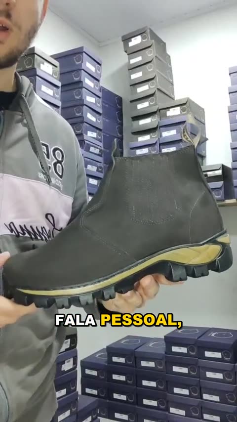 Botina de Couro Liso Solado Taurus REF 503 Café Nobuck, capa do vídeo 1