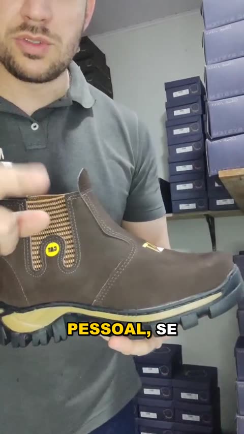 Botina Masculina Couro Nobuck CAT REF 519 Café Nobuck, capa do vídeo 2