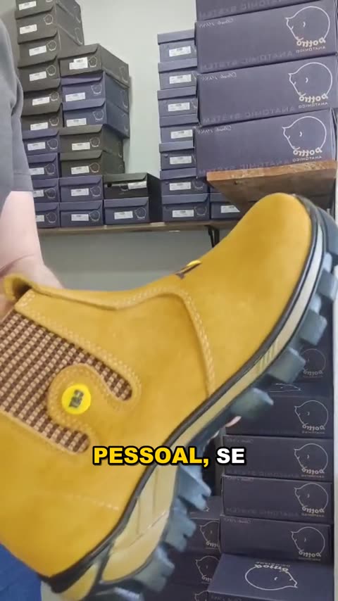 Botina Masculina Couro Nobuck CAT REF 519 Kamel, capa do vídeo 2